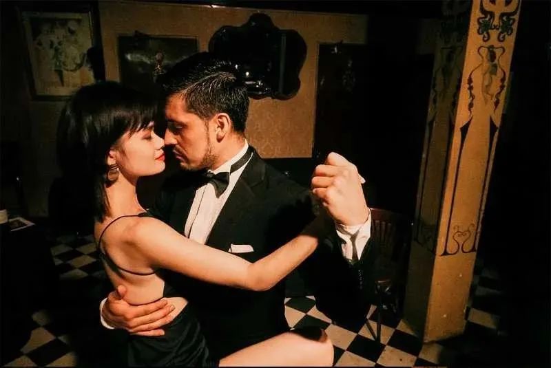 离中国距离最远的国家是,离中国距离最远国家