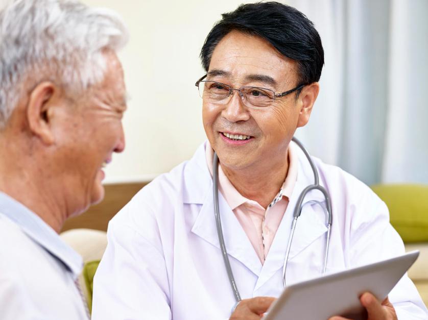 老人拒绝买保健品被辱骂,老人被劝买保健品子女应该怎么办