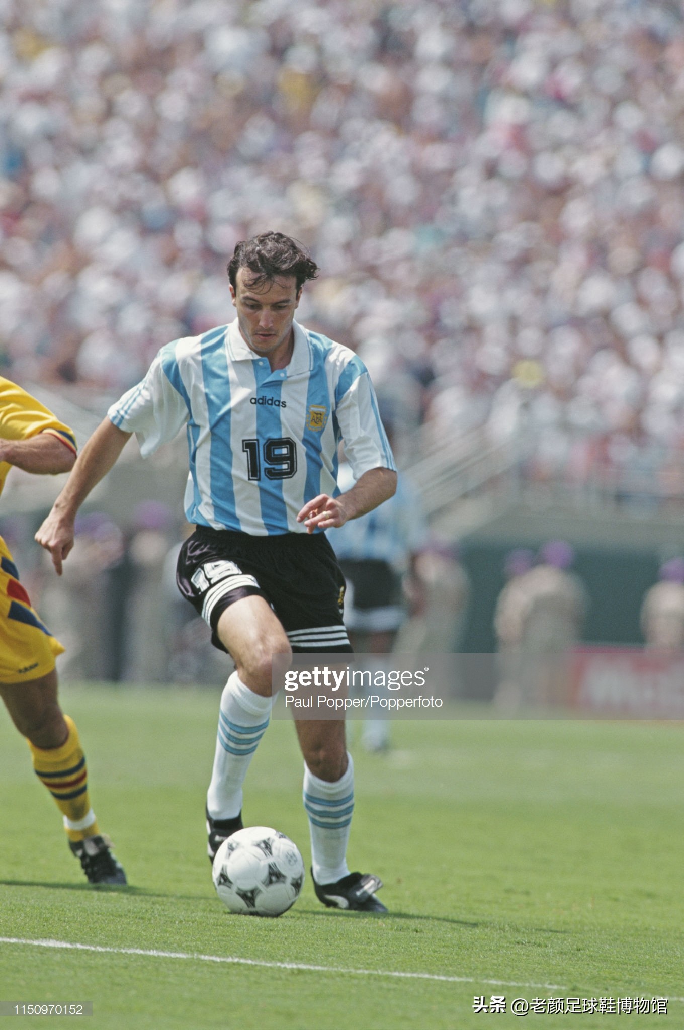 中国球迷不认识的球鞋，保加利亚球王代言，昙花二现的世界杯金靴