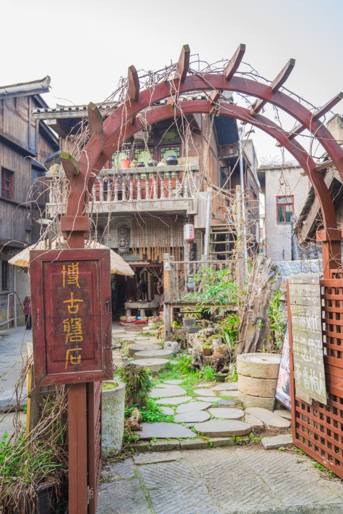 贵州青岩古镇旅游线路攻略,贵州省青岩古镇旅游攻略