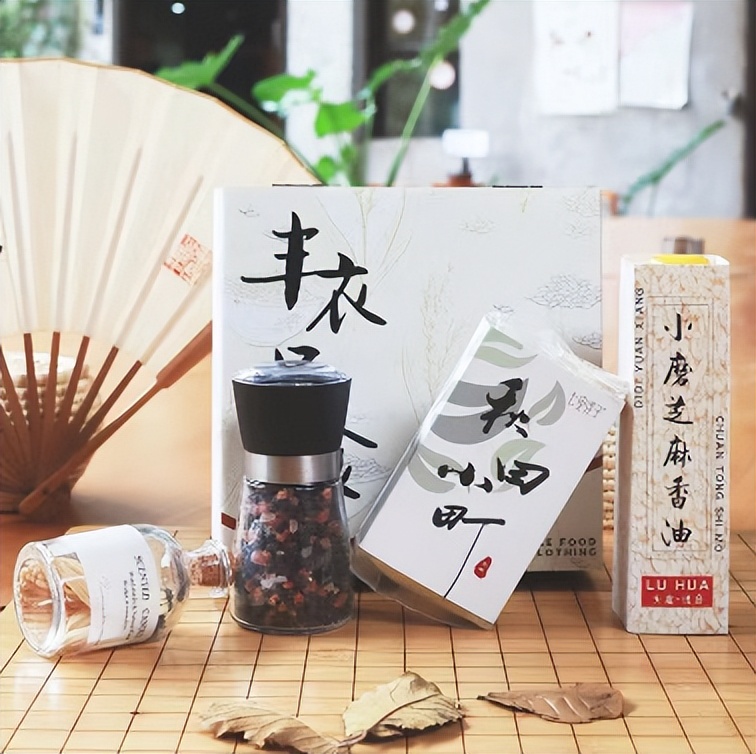 一份仪式感满满的结婚伴手礼,丰富精致的结婚伴手礼