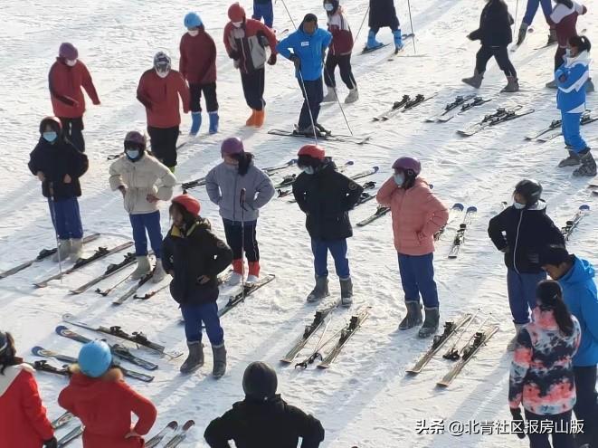 冰雪运动走进津门中小学,冰雪运动进课堂乐享健康迎冬奥