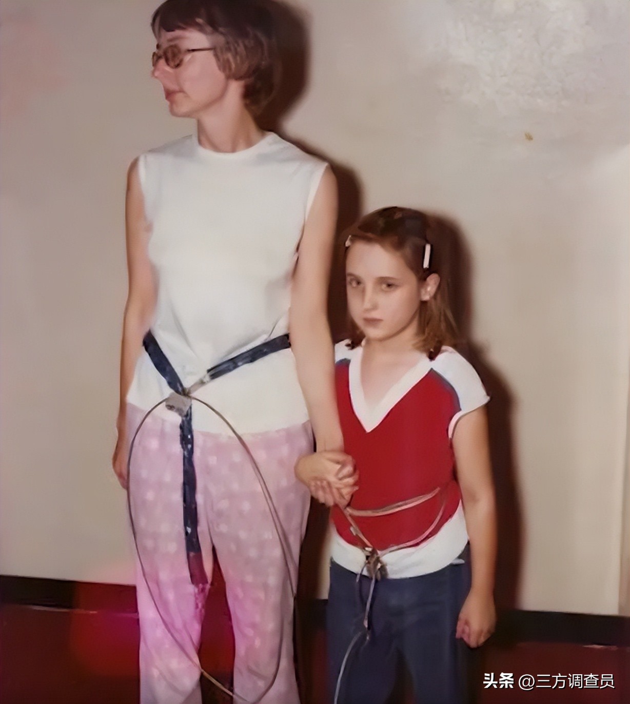 14岁少年爱上女老师，跟踪15年，最终将她塞进衣柜，美国旧案