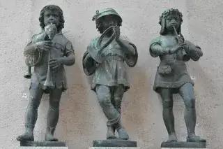 慕尼黑啤酒节拜仁慕尼黑队,22-23赛季拜仁慕尼黑啤酒节球衣