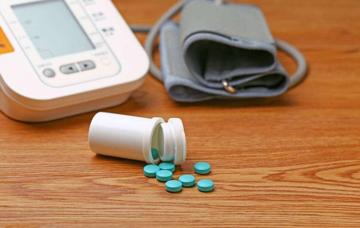 血压高吃地平和沙坦降下来怎么办,沙坦与地平一起吃血压低怎么办