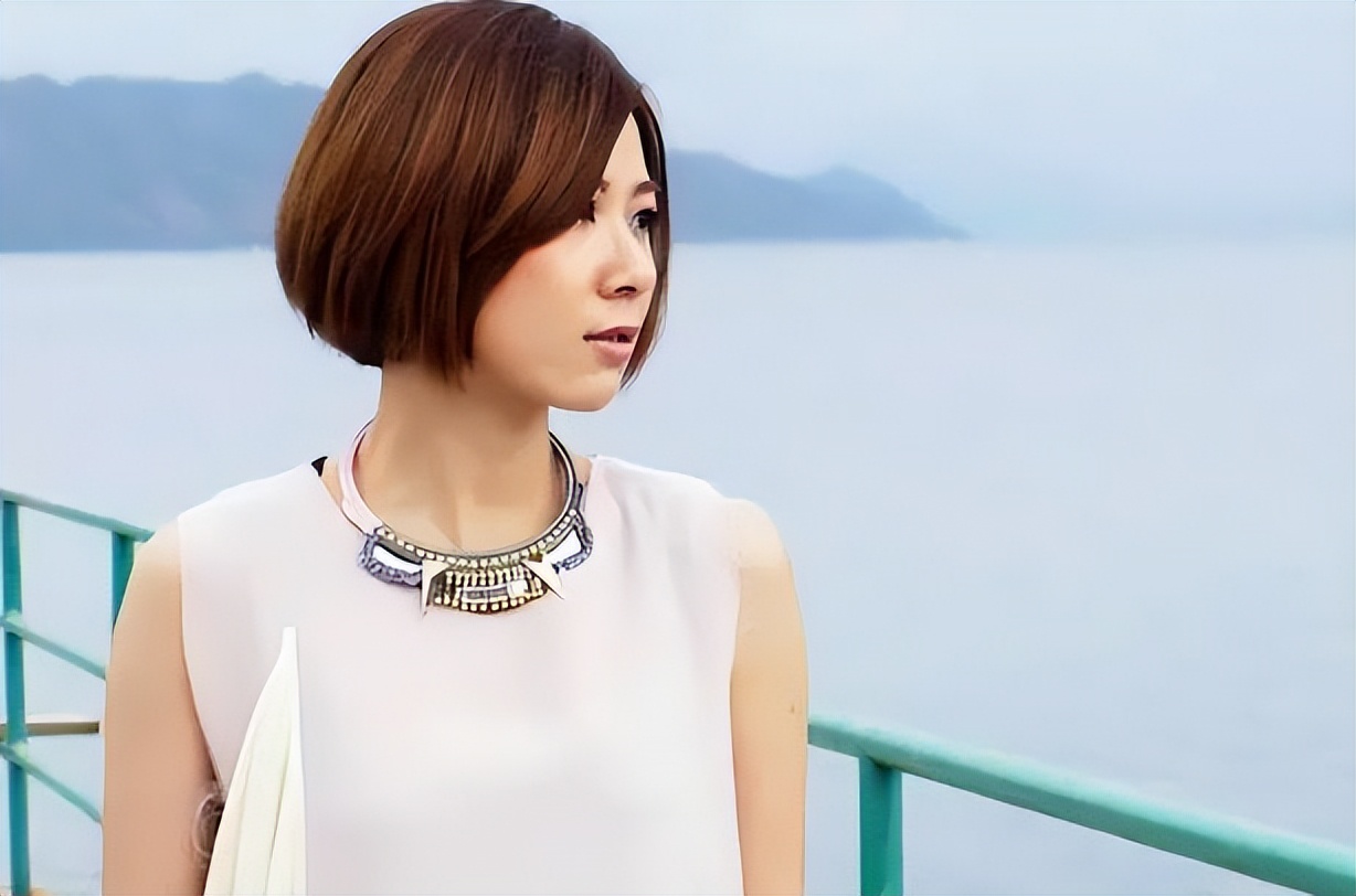 她是叶帅最后一任妻子,生下一双儿女,现年96岁,孙女是知名歌星