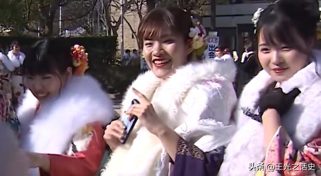 “逼良为娼”还是“自愿下海”？AV行业是如何压迫日本女性的