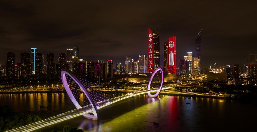 茅台酱香系列酒上演双节,茅台新品珍品发布会