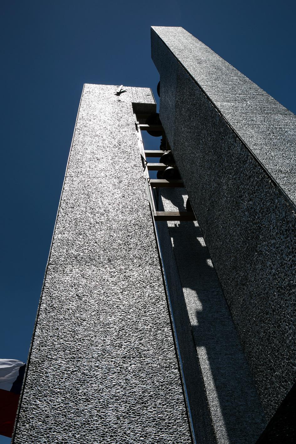 泡沫铝夜间效果图片,泡沫铝透光效果图