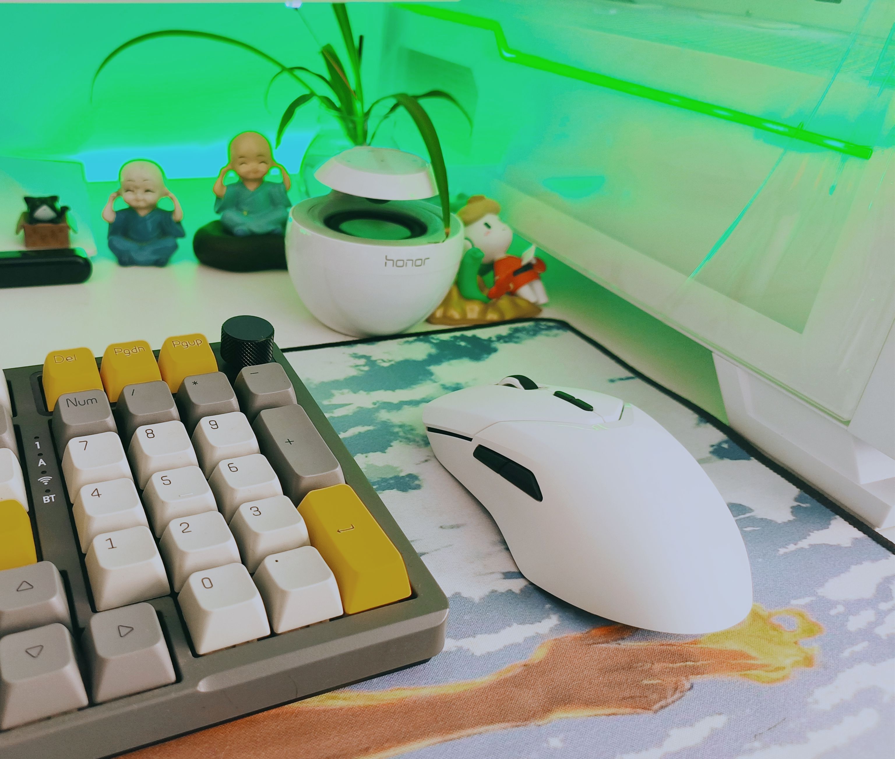 雷柏vt9pro和蜻蜓f1promax选哪个,雷柏vt9pro鼠标防滑贴