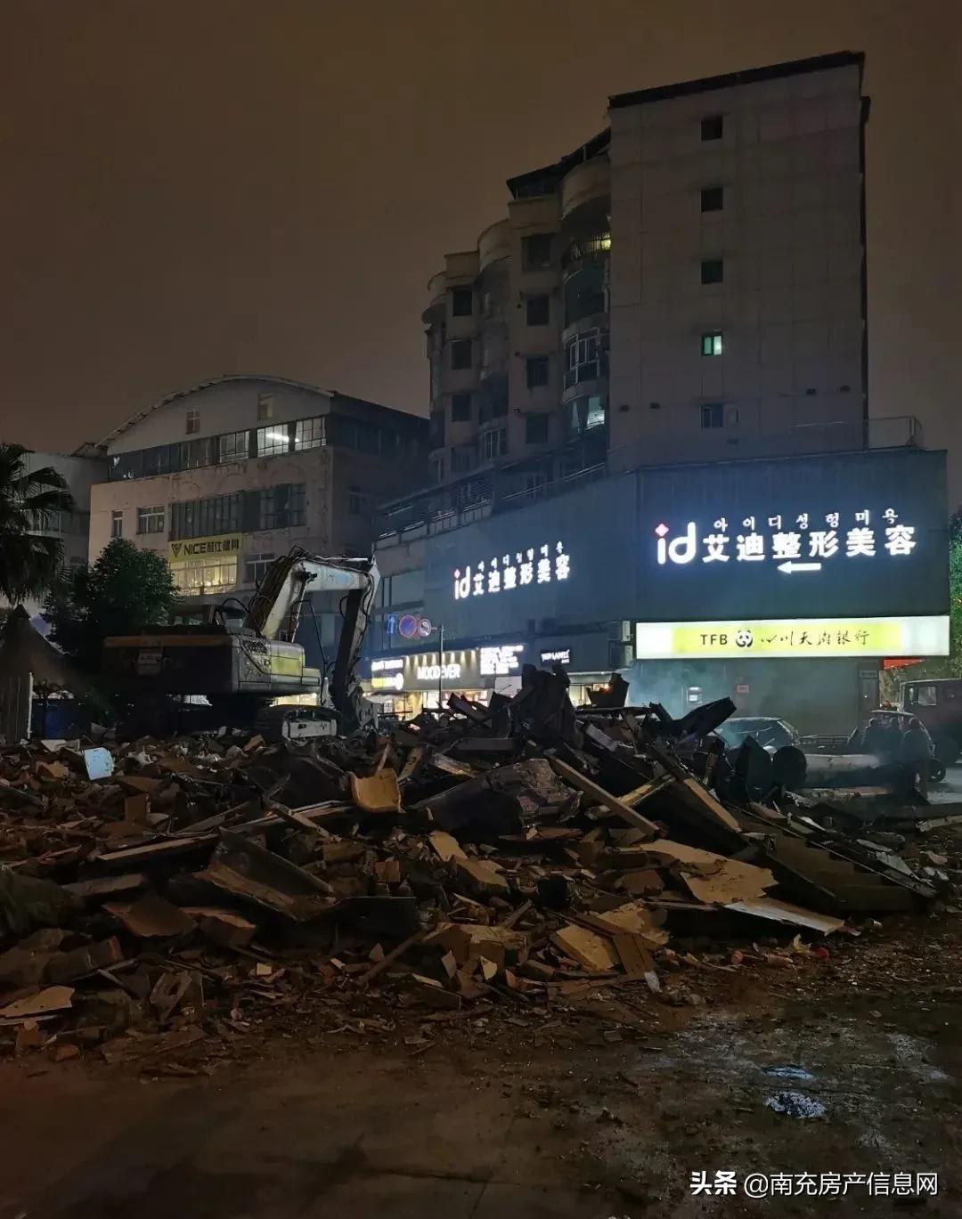 整个楼盘被拆,网友爆料郑州售楼部