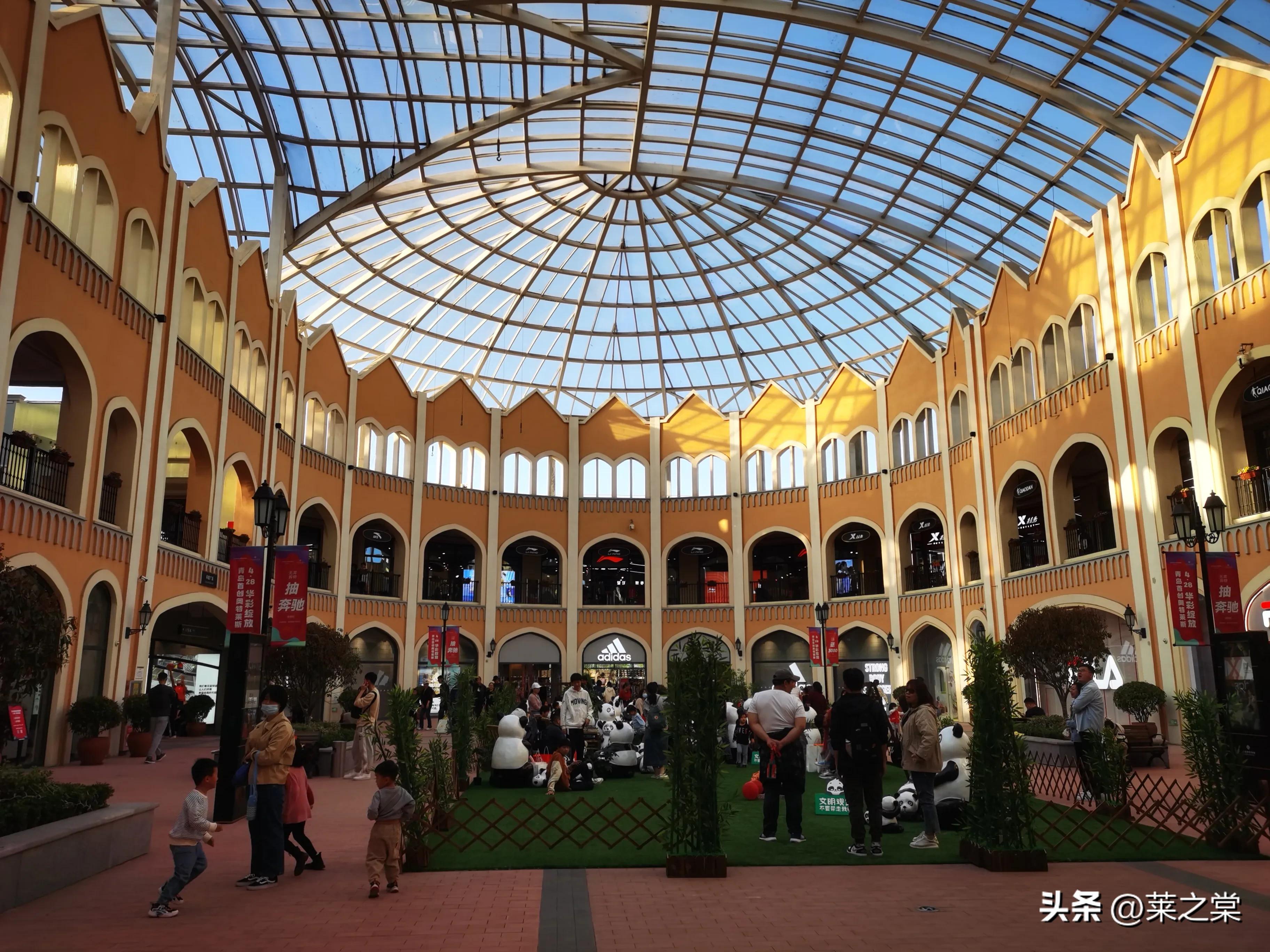 青岛的这家国际品牌卖场开业了,颇具国外风情