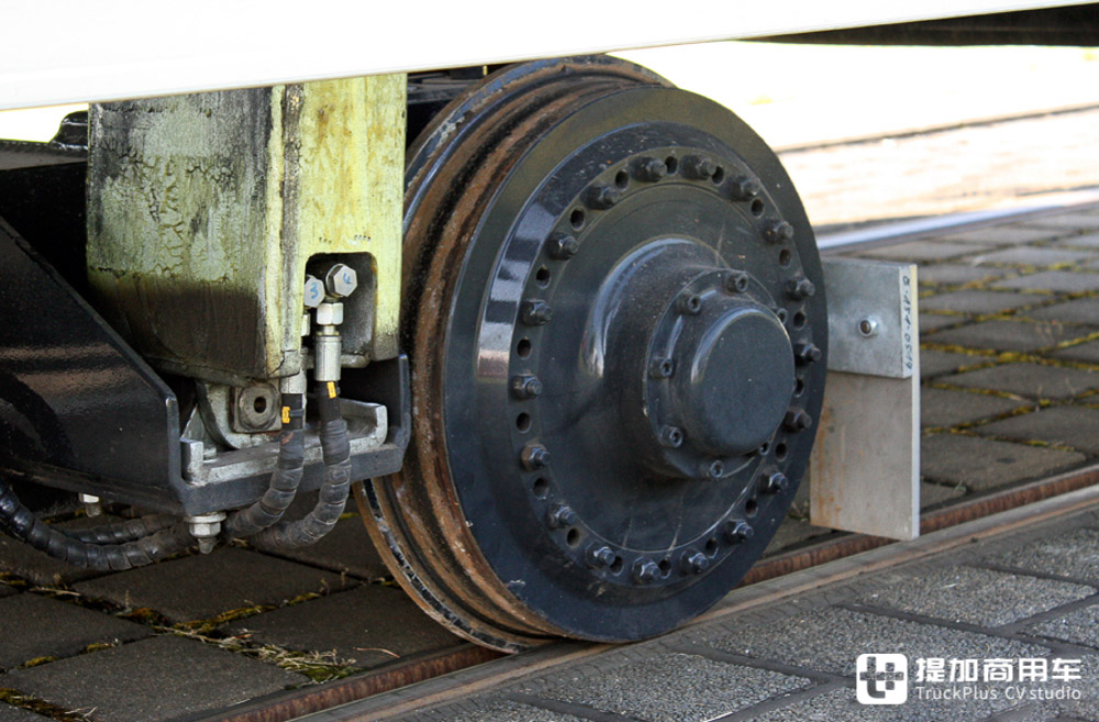 轨交运行守护神，极其罕见的曼恩TGS接触网检修车实拍