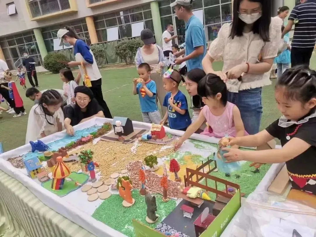 七彩童年活动环创,七彩童年庆六一活动