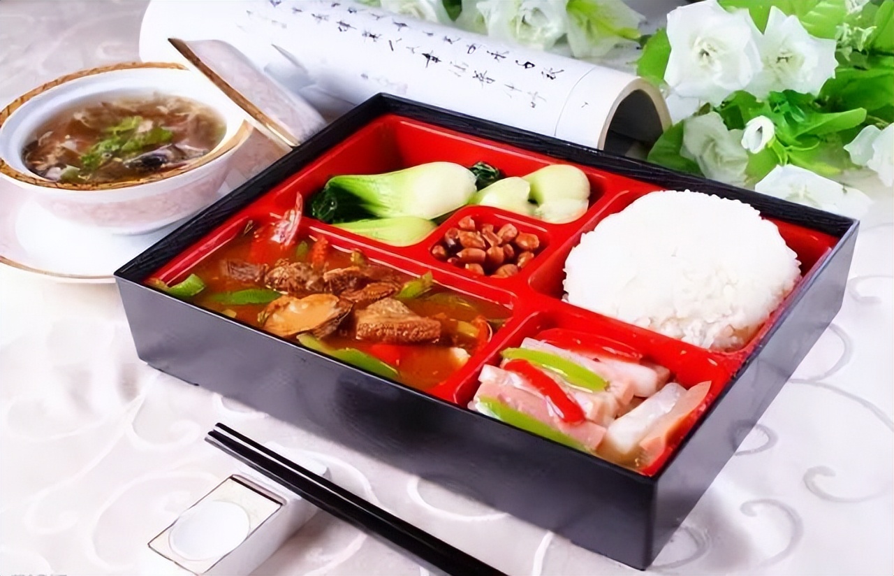 一张1000越南纸币等于多少人民币,一百块人民币在越南买多少东西