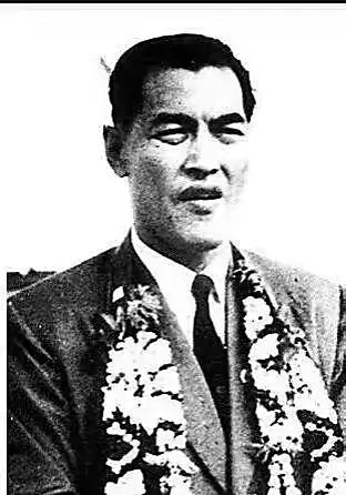 李惠堂球王的简介,球王李惠堂族谱