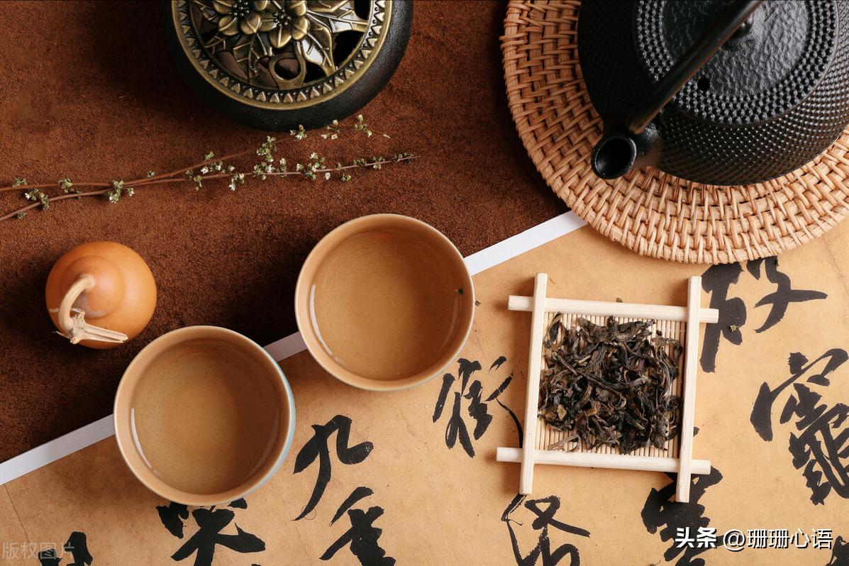 买茶叶怎样辨别新的和过期茶,怎么知道茶叶过期还是不过期