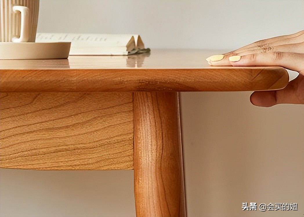 天然大理石餐桌和实木餐桌哪个好,实木餐桌怎么选