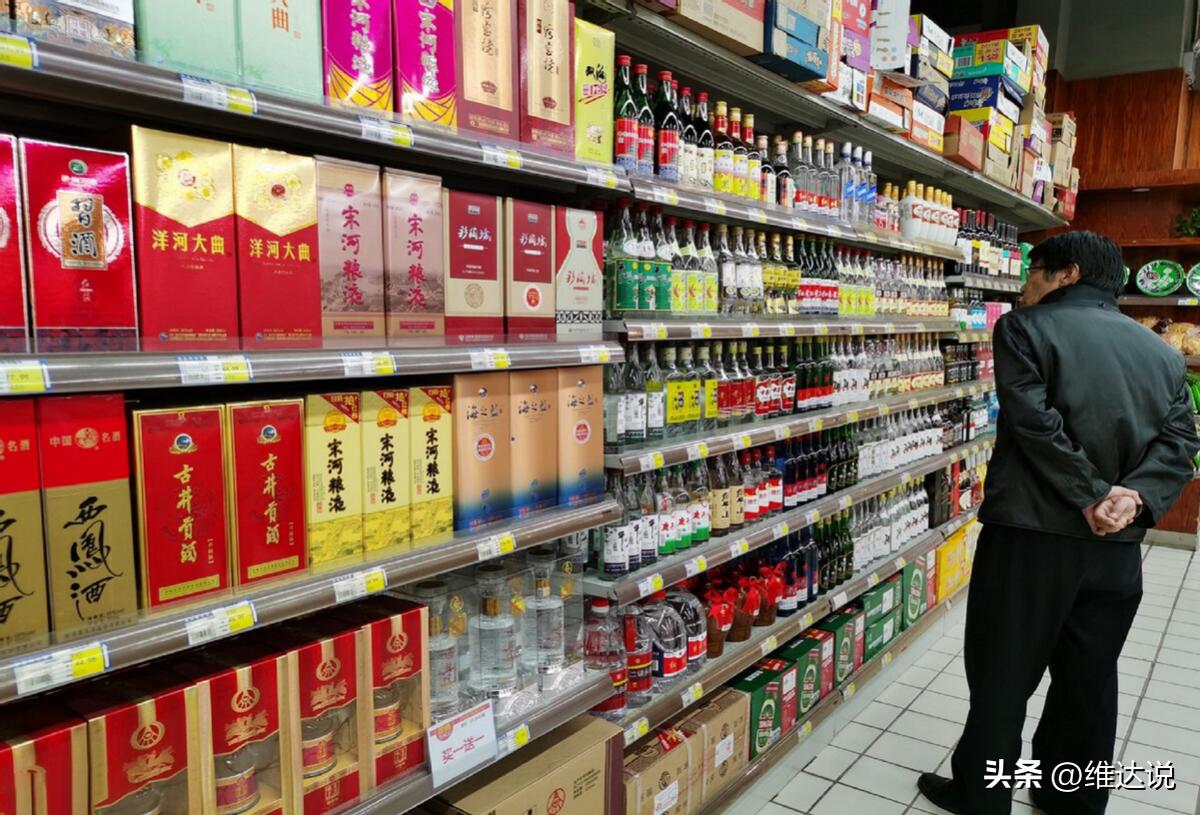 牛栏山百年为什么有便宜的有贵的,牛栏山一年卖8亿