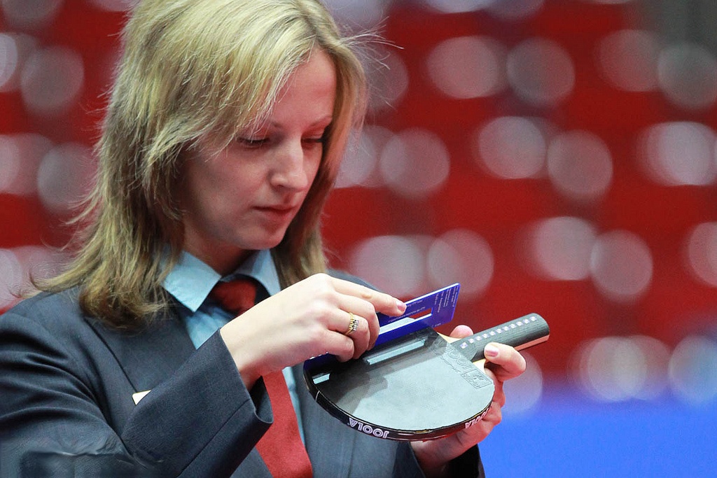 陈梦发球失误怎么没扣分,陈梦比赛被罚过黄牌吗