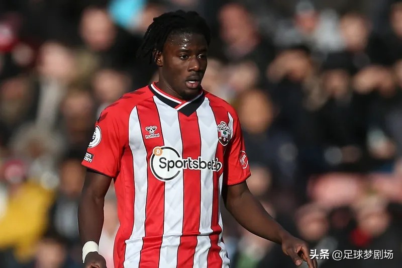 上赛季英超赛场上排名前十的“抢球机器”