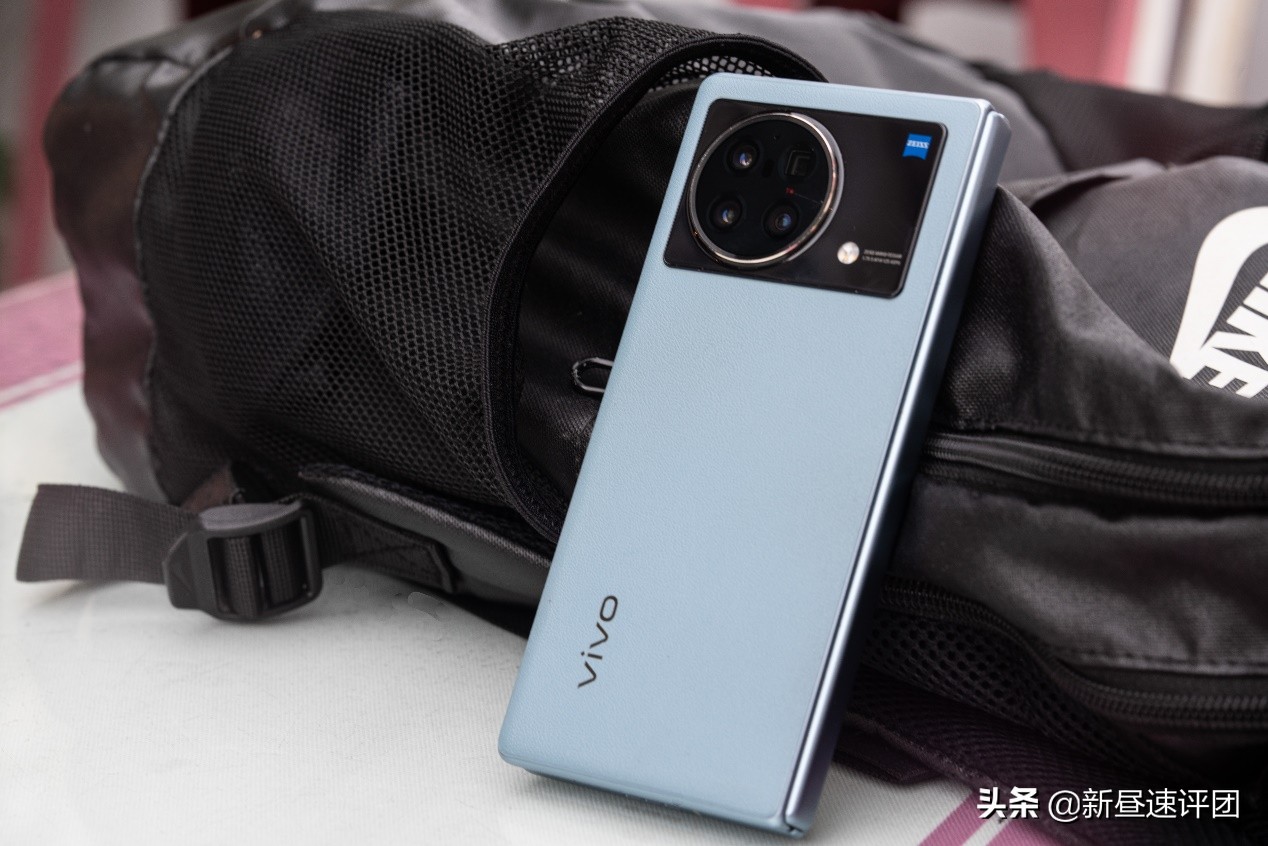 时隔8年，我买下当年梦见的镜头：Otus851.4