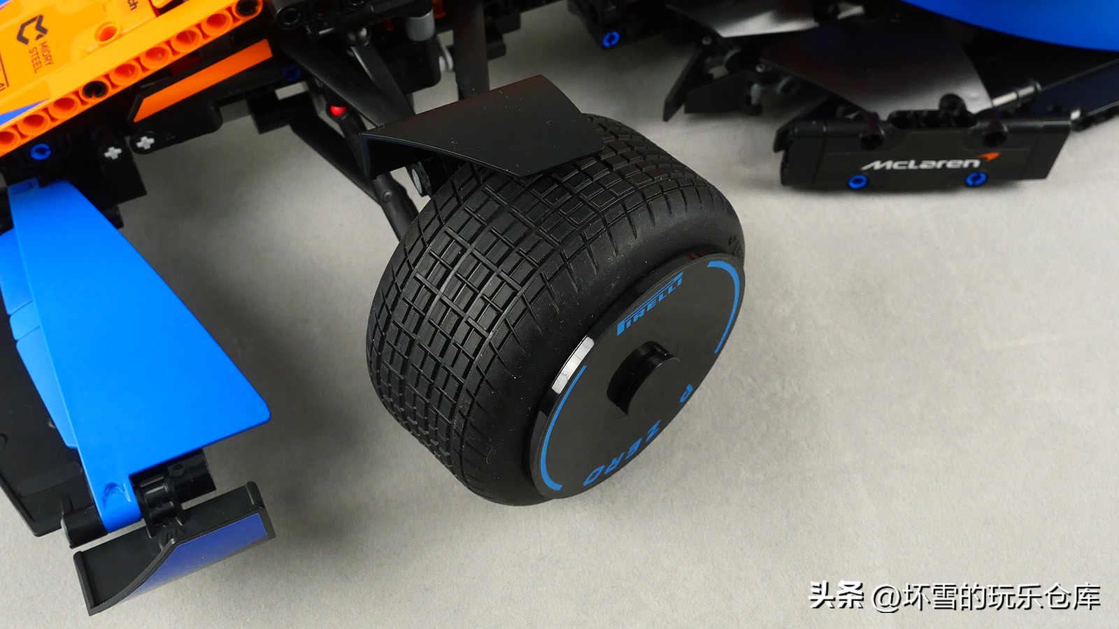 乐高42123迈凯伦塞纳机械组开箱,乐高42141迈凯伦f1赛车拼装过程