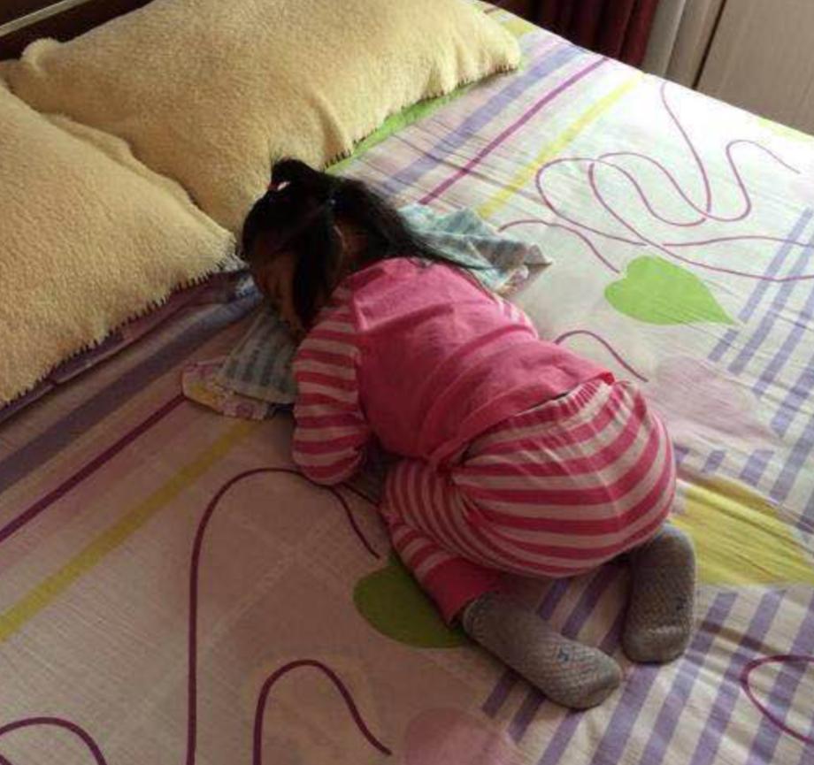 冬季孩子为什么踢被子,冬天小孩踢被子有什么妙招