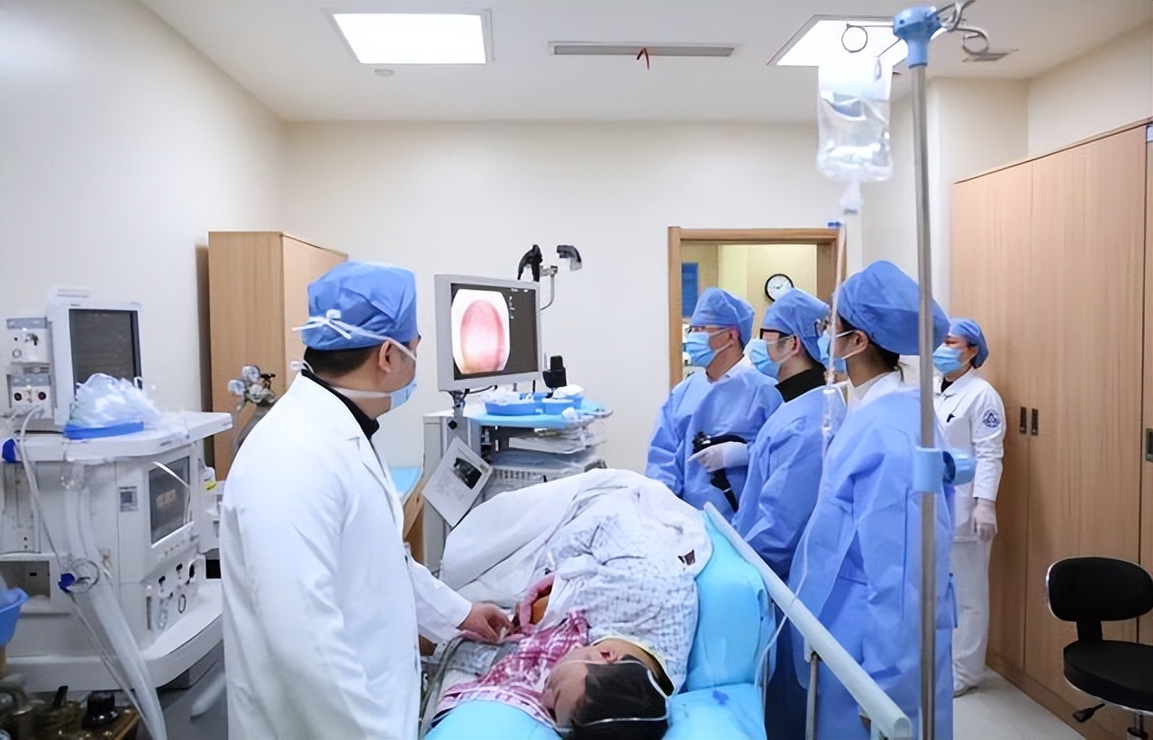 普通胃镜与无痛胃镜的区别有哪些,做胃镜是无痛胃镜还是普通胃镜好