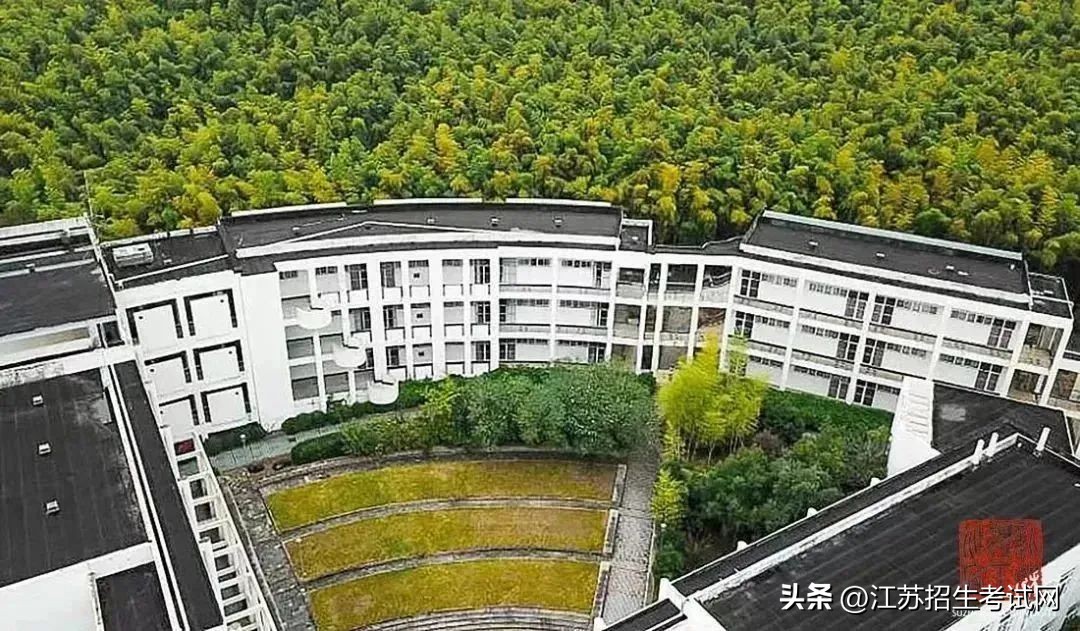 怎么报名苏州卫生职业学院,一起走进江苏张家港