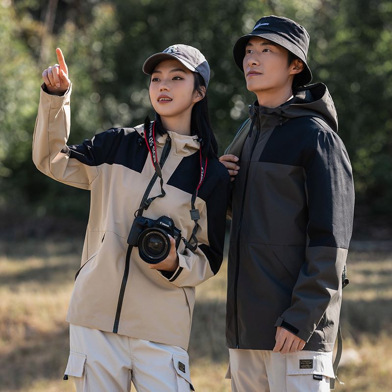 高端三合一冲锋衣摇粒绒,品牌冲锋衣三合一紫色