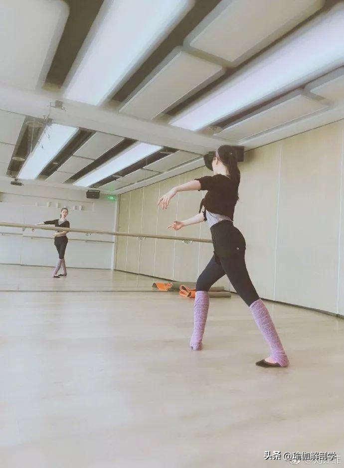 跟着神仙姐姐刘亦菲去有风的地方,跟着刘亦菲打卡有风小院