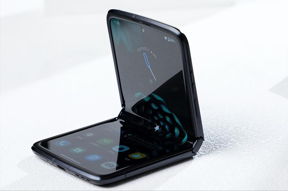 摩托罗拉刀锋razr5g手机,摩托罗拉razr刀锋2021款