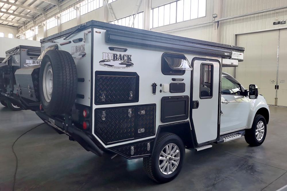 麦卡佰客远征越野房车价格,麦卡越野升顶四驱房车