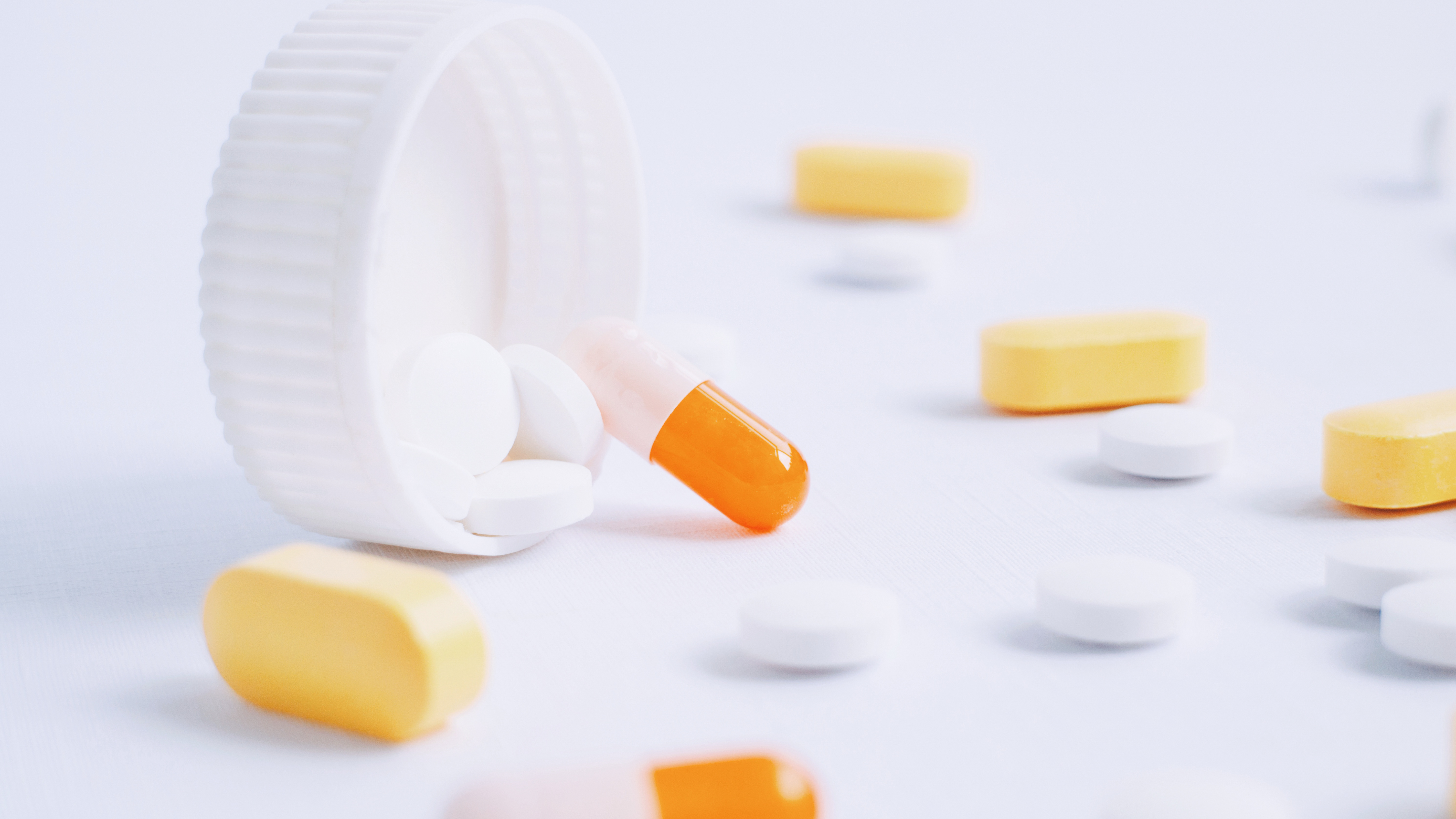 肺癌靶向药一代二代三代如何选择,肺癌靶向药一二三四代名字