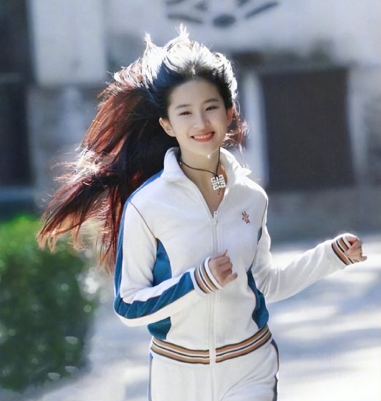 刘亦菲与朱一龙同台,朱一龙刘亦菲事件