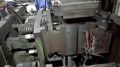 原来这就是砂型铸造,多动图展示水龙头制造过程