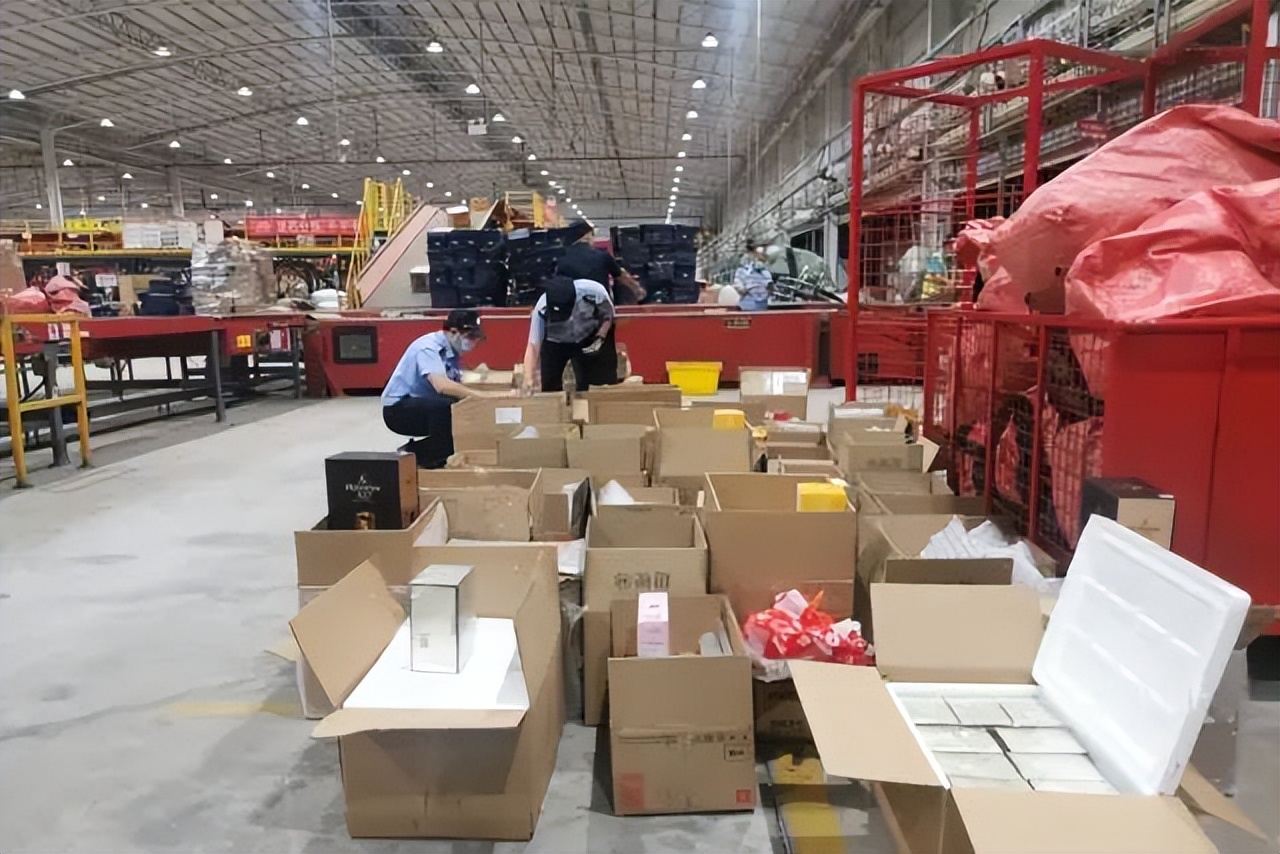 案值约2.34亿元走私冻品案被破获,5000万套代购走私案告破