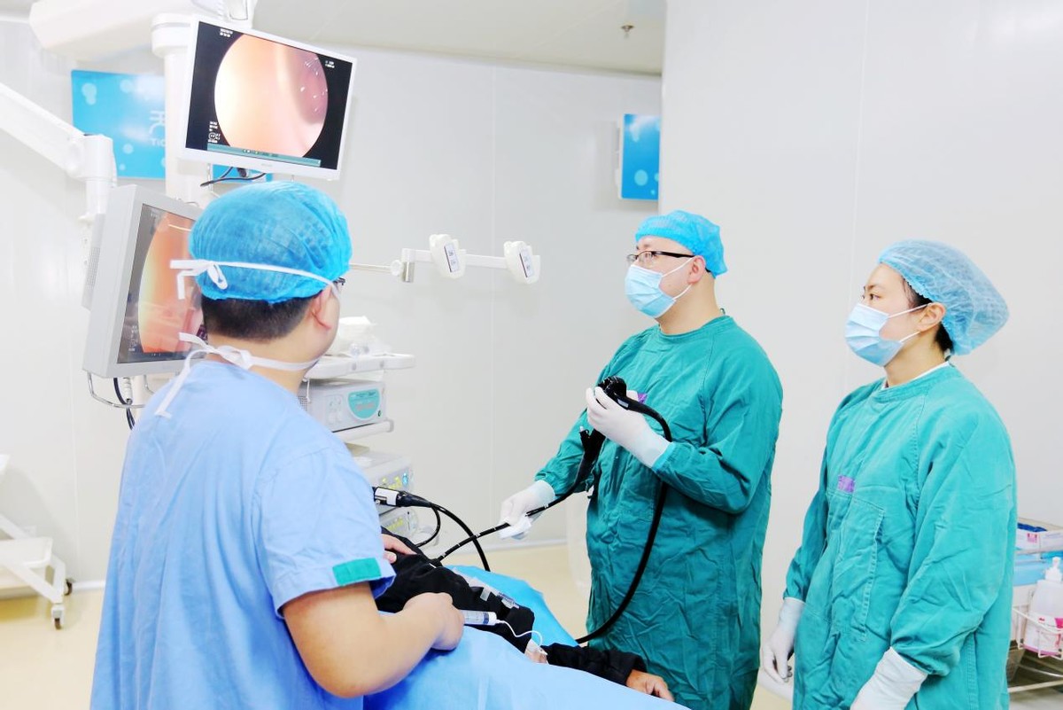 消化道出血急诊内镜止血,消化道出血抢救