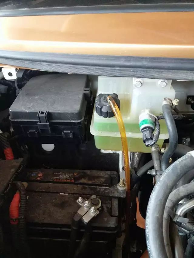 汽车蓄电池应用现状分析,新型电动汽车电池