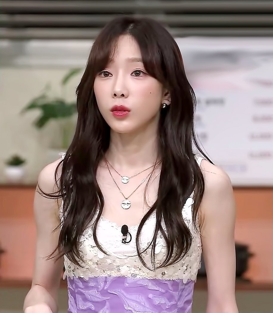 32岁泰妍短发,泰妍早期和现在面部对比