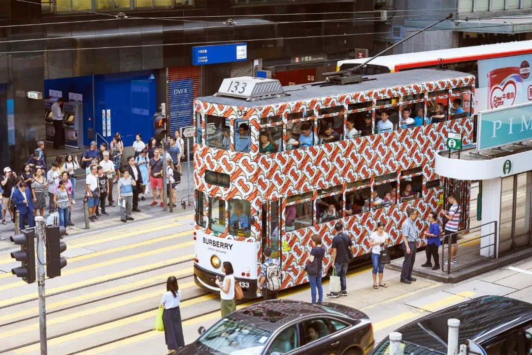 深度|从巴黎世家到Burberry，印花营销为何依然奏效？