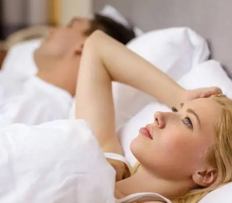 夫妻房事时，坚持多长时间算正常？多久一次对身体好？了解一下