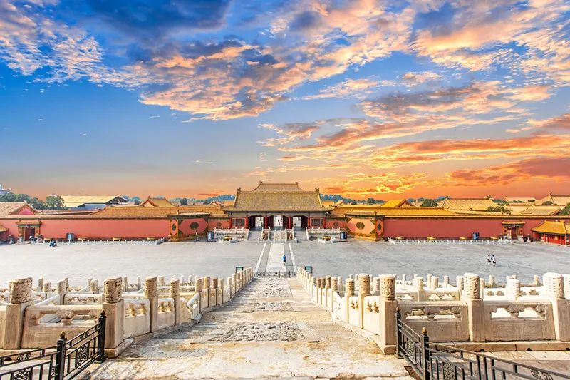 入境游都需要得到合理发展,入境游持续下滑