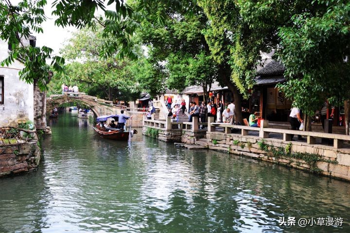 国内的古镇旅游排名榜前十,国内旅游必去十个绝美古镇