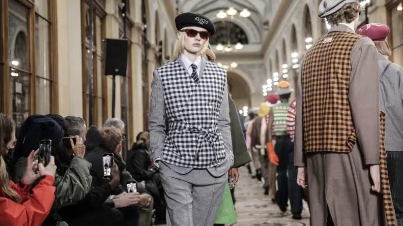 从里原宿走向巴黎，Nigo交上KENZO首份答卷