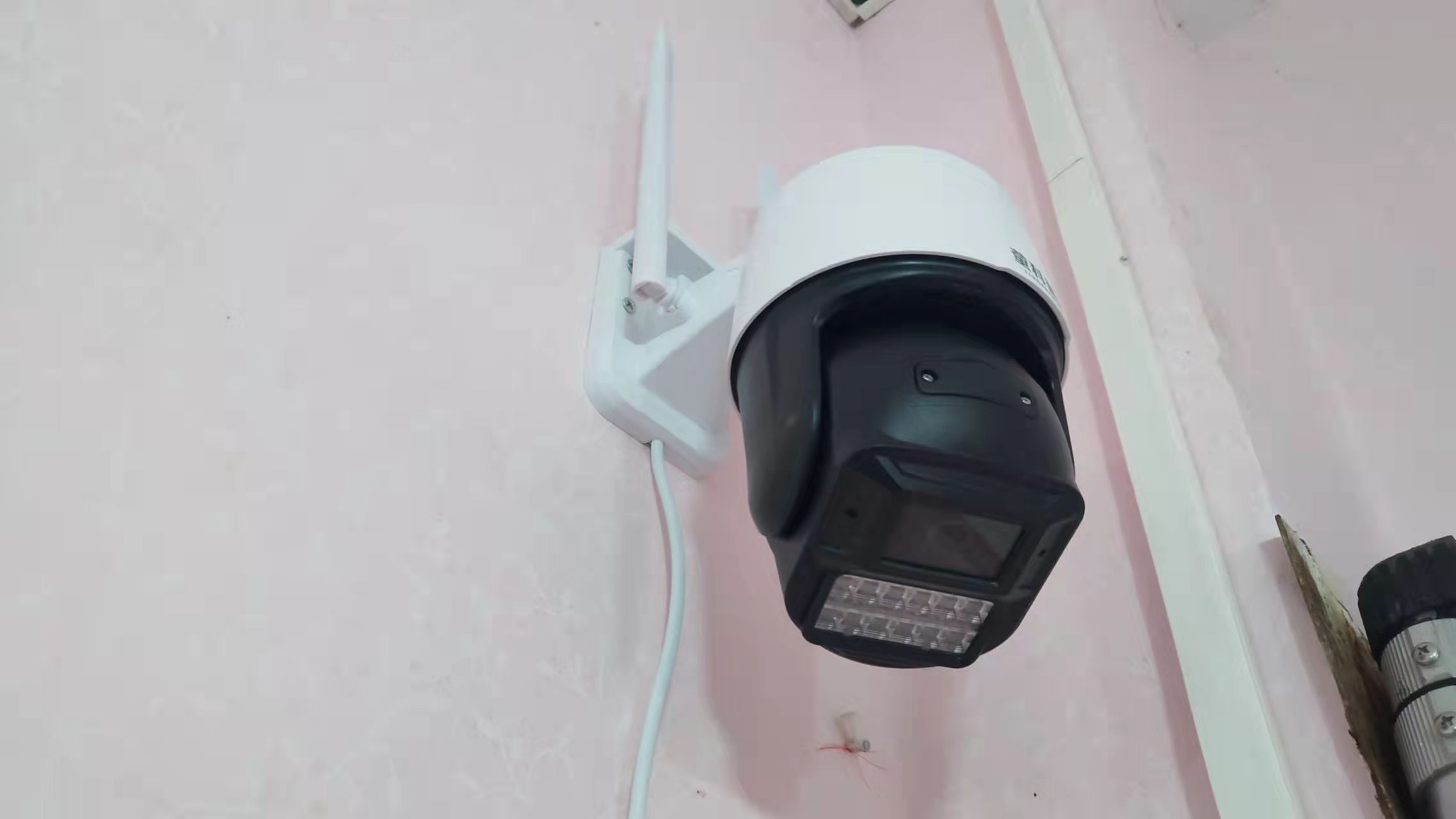 家用摄像头没有网可以手机上看嘛,没得网的摄像头可以连手机不