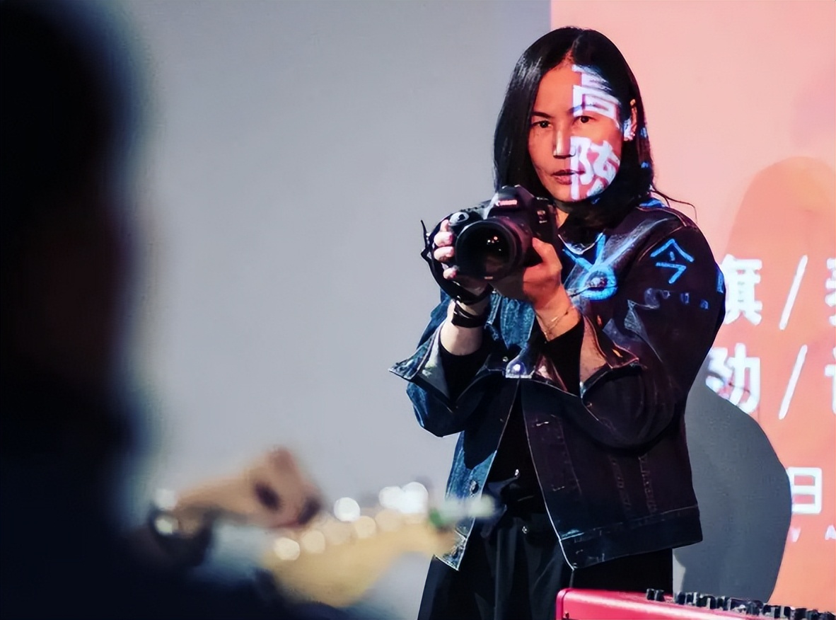 窦唯前妻高原现状,窦唯和自己的摄影师高原