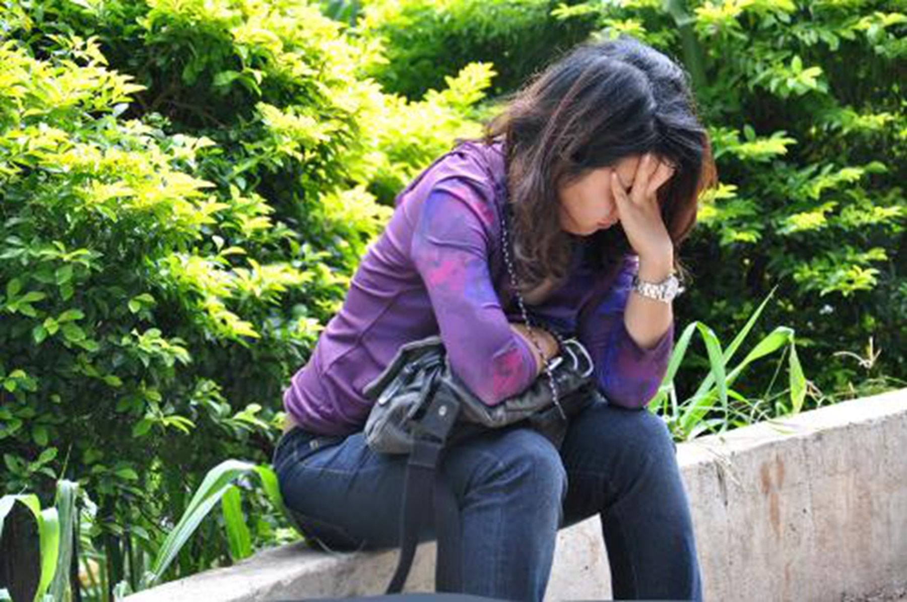 晕车的人开车还是晕车怎么办,一坐车就晕车的人怎么解决