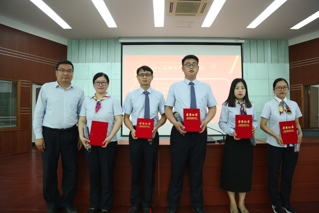 271教育|高效运行机制，全力打造学校教育品牌